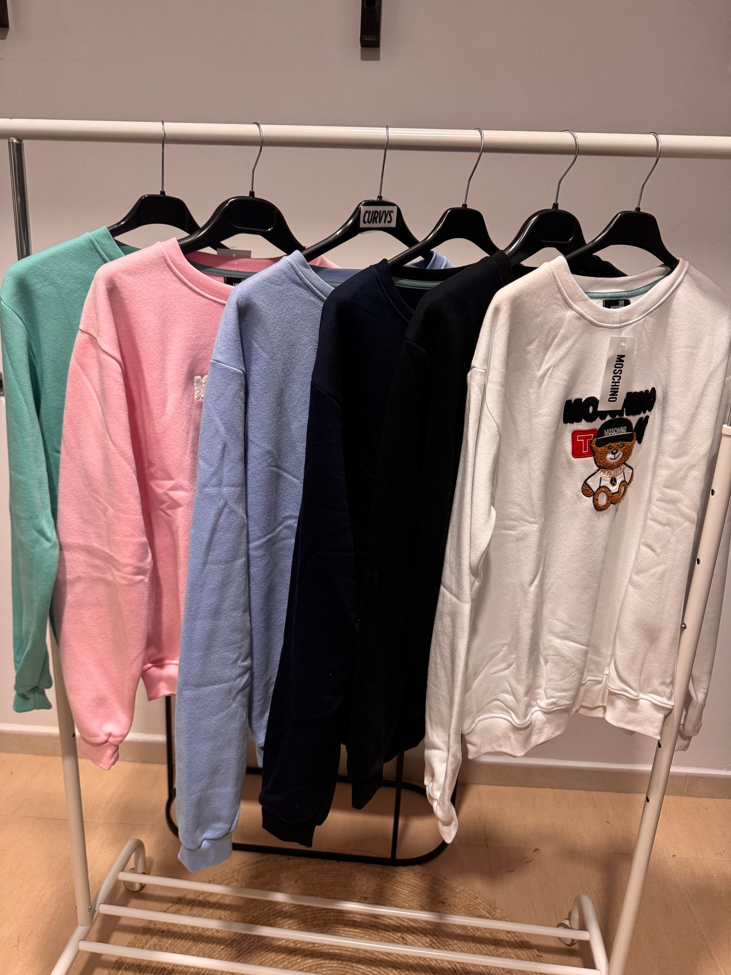 Sudadera mosch bordada